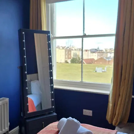 Lido's View - Free Parking Bristol