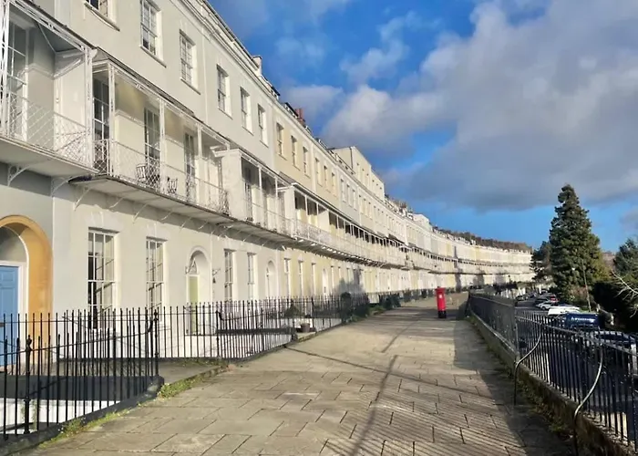 Lido's View - Free Parking Apartment Bristol