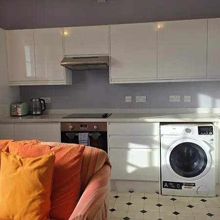 Lido's View - Free Parking Bristol